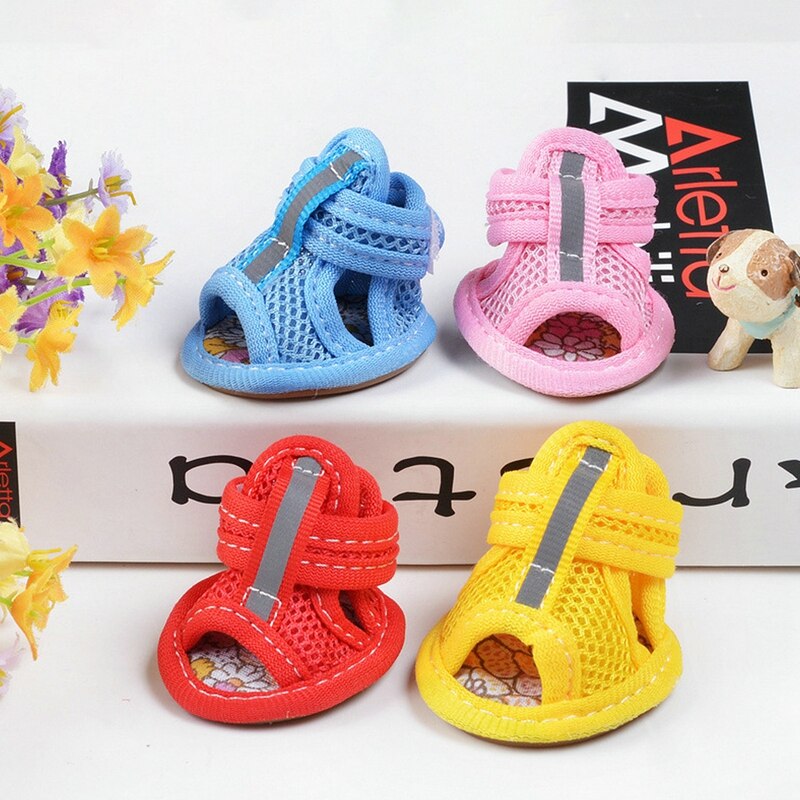 4 pz/set antiscivolo scarpe estive per cani sandali traspiranti Sneakers per cani di piccola taglia calzini per cani da compagnia cucciolo carino scarpe da gatto Sapato Cachorro