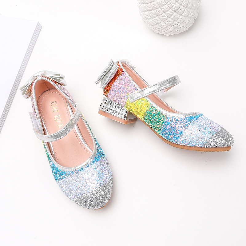 Lemai nó azul sapatos de couro para meninas novo 2021 criança arco-íris lantejoulas princesa sapatos crianças de cristal de salto alto único sapatos: Prateado / EUR30 Inner 19CM
