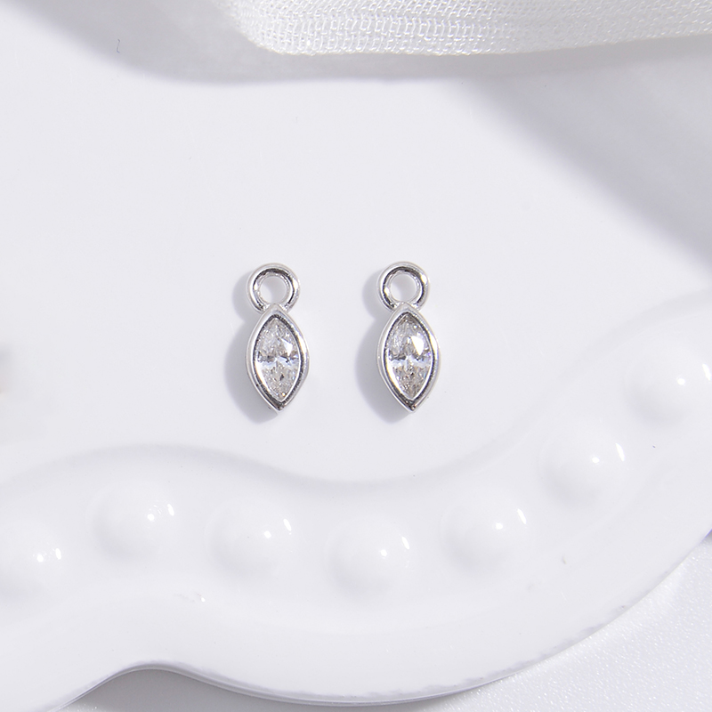 2 uds S925 ojos de plata esterlina Ellispe corazón pequeños dijes DIY collar pendientes para fabricación de joyería accesorios al por mayor SD12: Color dorado