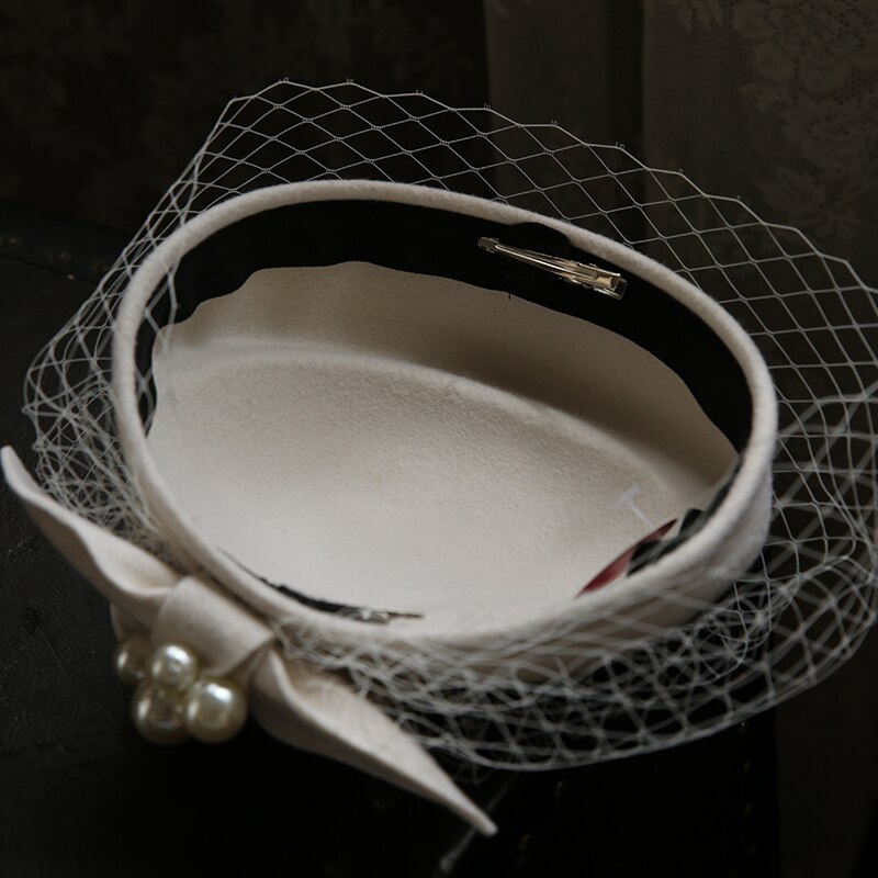 Casquette de béret en feutre de laine Pure pour femme, chapeau de style Vintage anglais, chapeau de mariée, fleur de perle, fleur de Fedora, casquette d'hôtesse de l'air