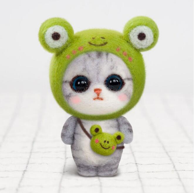 PUSSYCAT. wool needlepoint kit wool felt needle felting decoration craft needlecraft DIY ha: S