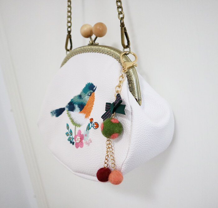 England Mori Style Diamonds Bow Flower PU Chain Embroidery Bird Handmade Wool Felt Women Messenger Shoulder Bag