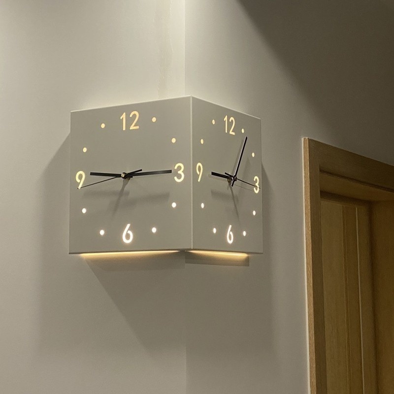 Reloj de pared de esquina con Sensor de luz , reloj de pared cuadrado Simple de doble cara con escala de números arábigos, reloj de pared analógico silencioso