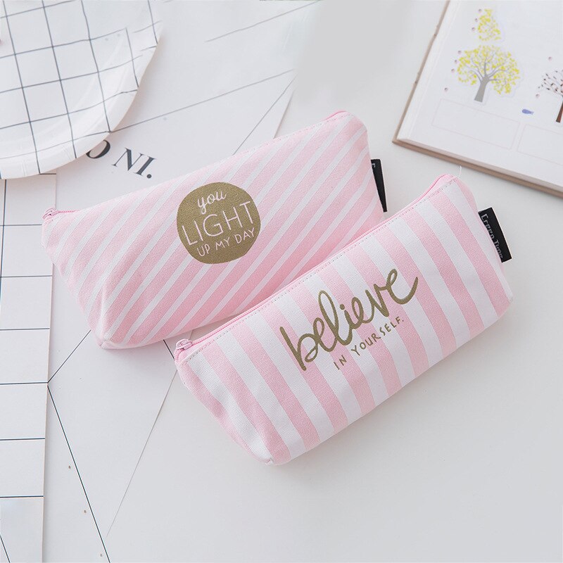 1 kpl/myy ytimekäs kawaii penaali söpö vaaleanpunainen vino raitakuvio koulutarvikkeet paperitavarat kynärasia penaalipussi