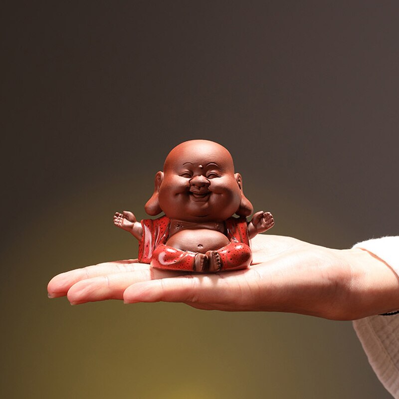 Hecho a mano púrpura arena lindo Maitreya Buda muñeco de monje adornos dedos té jugar té artesanía de mascotas
