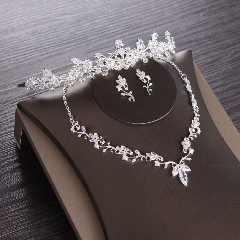 Luxe Cubic Zirkoon Leaf Bridal Sieraden Set Bruiloft Sieraden Set Strass Diadeem Tiara Kroon Choker Ketting Oorbellen Bijoux