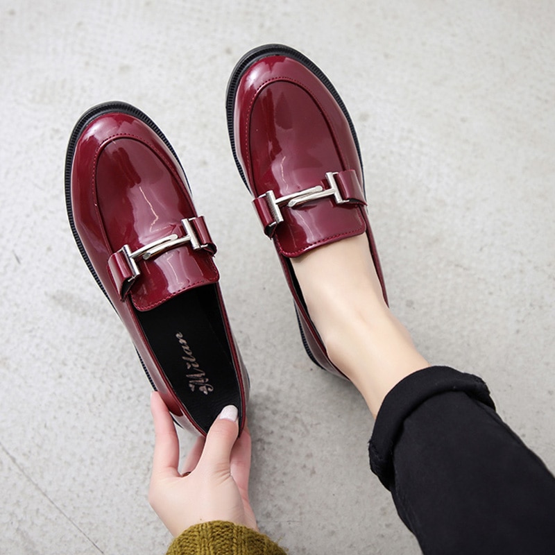 Mocasines de cuero japonés con hebilla de Metal para mujer, zapatos femeninos de tacón grueso, estilo derby, zapatos de cuero pequeños