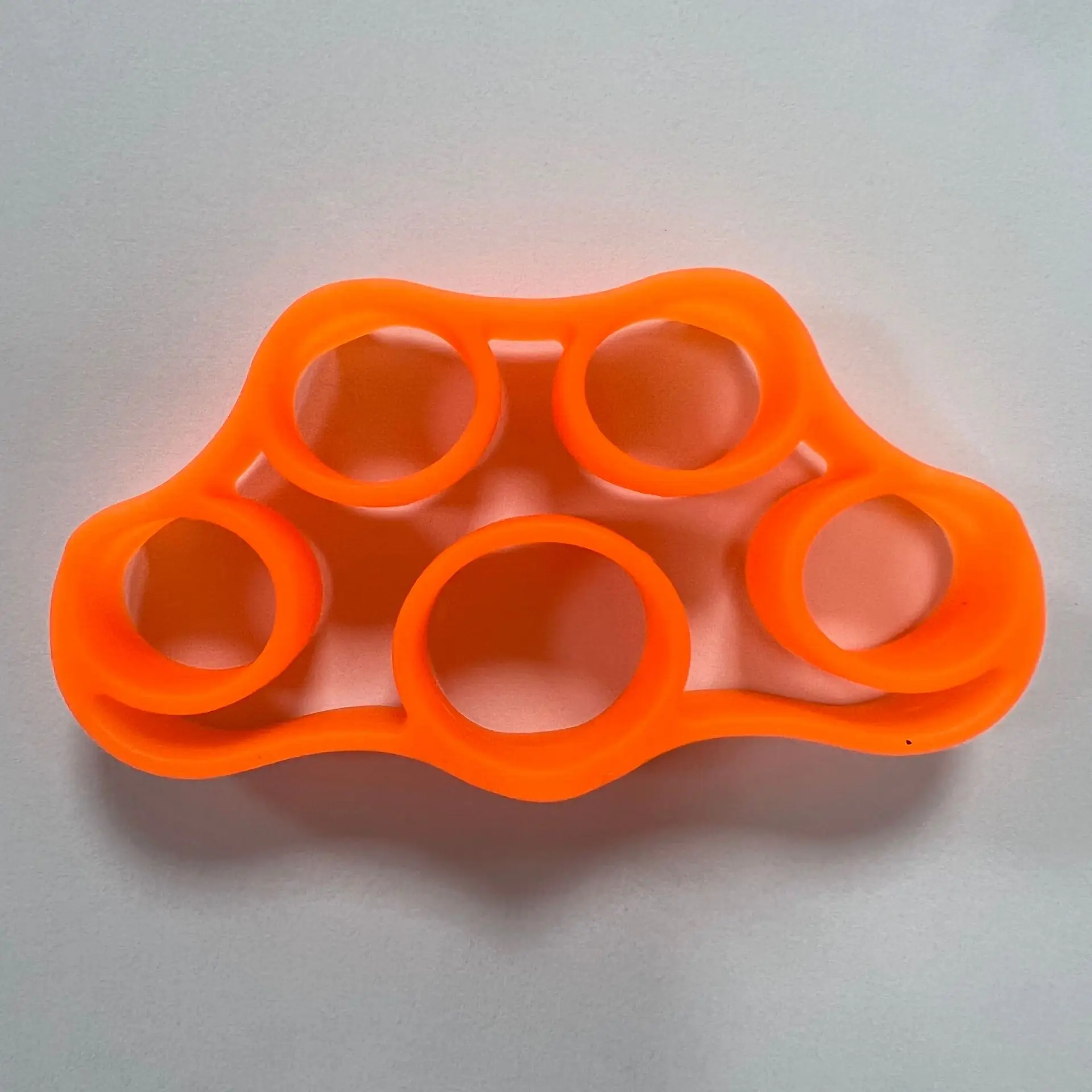 Silicone Finger Pull Ring for Training Rubber Ring Pull Ring Hand Grip Expander Forearm Wrist Training Carpal Bone: Yellow