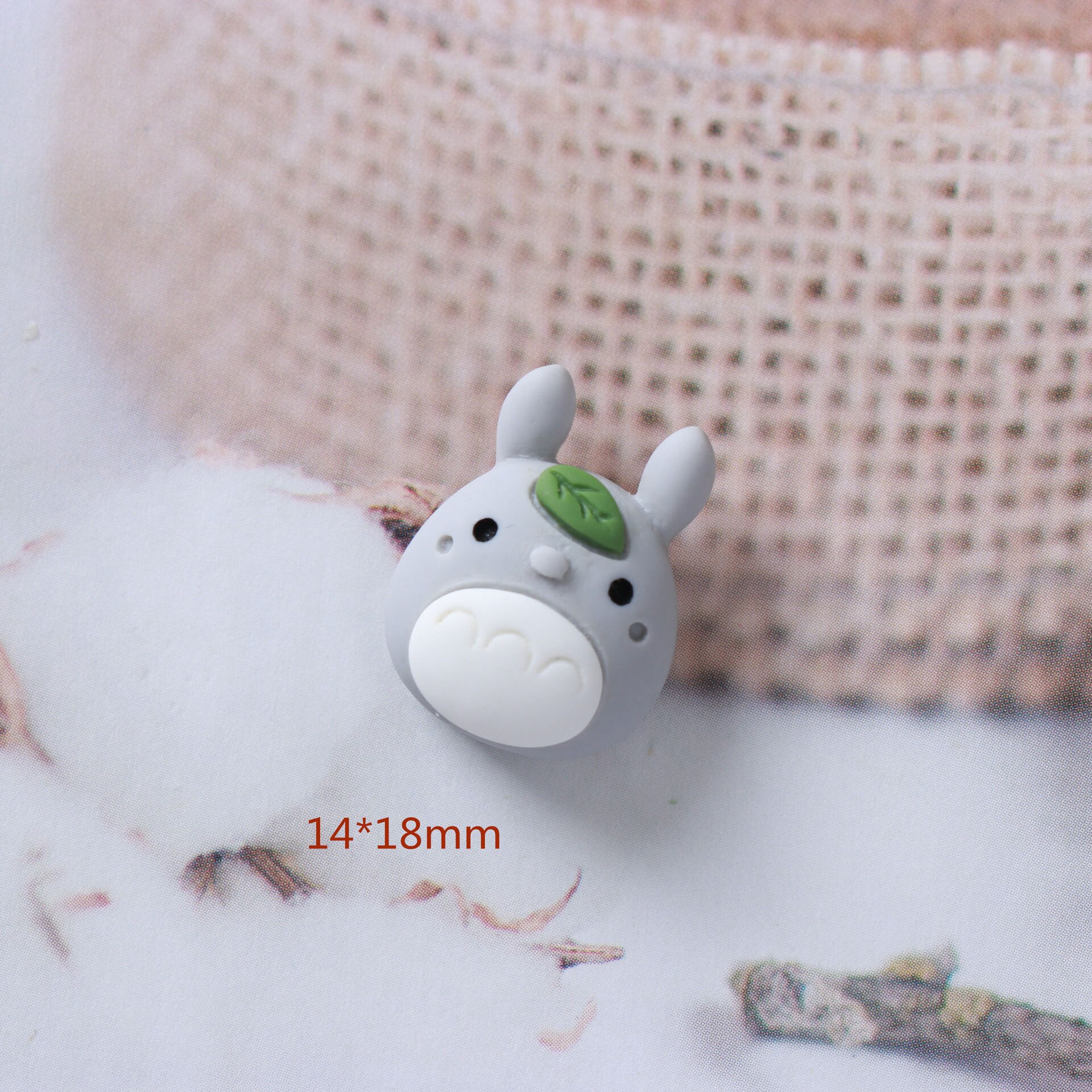 Craftdady 96 Stück Donut-Perlen, flache Rückseite, Harz-Charms, 24 Stile, Imitaiton, Lebensmittel-Cabochons, kein Loch, niedliche Perlen, Brot, Süßigkeiten, Kawaii-Charms für Schmuckherstellung