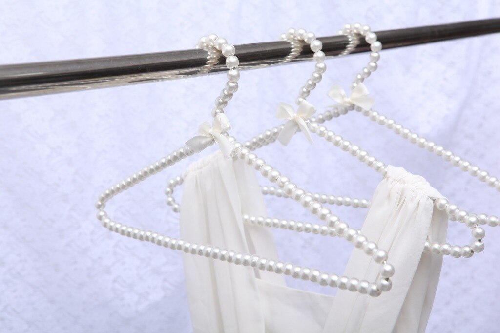Rustfri metalperler tøjbøjler dekorative tøjbøjler frakke bukser kjole bukser krogstativ hvid