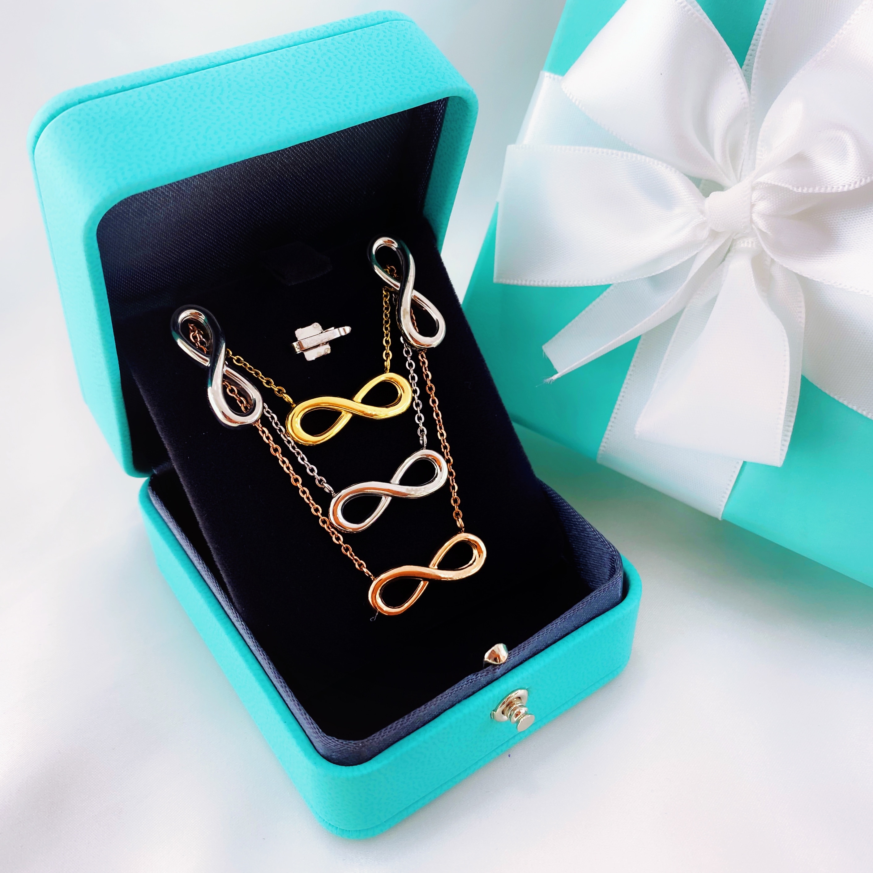 Merk love emaille roestvrijstalen ketting sieraden hart hanger gouden ketting voor dames accessoires