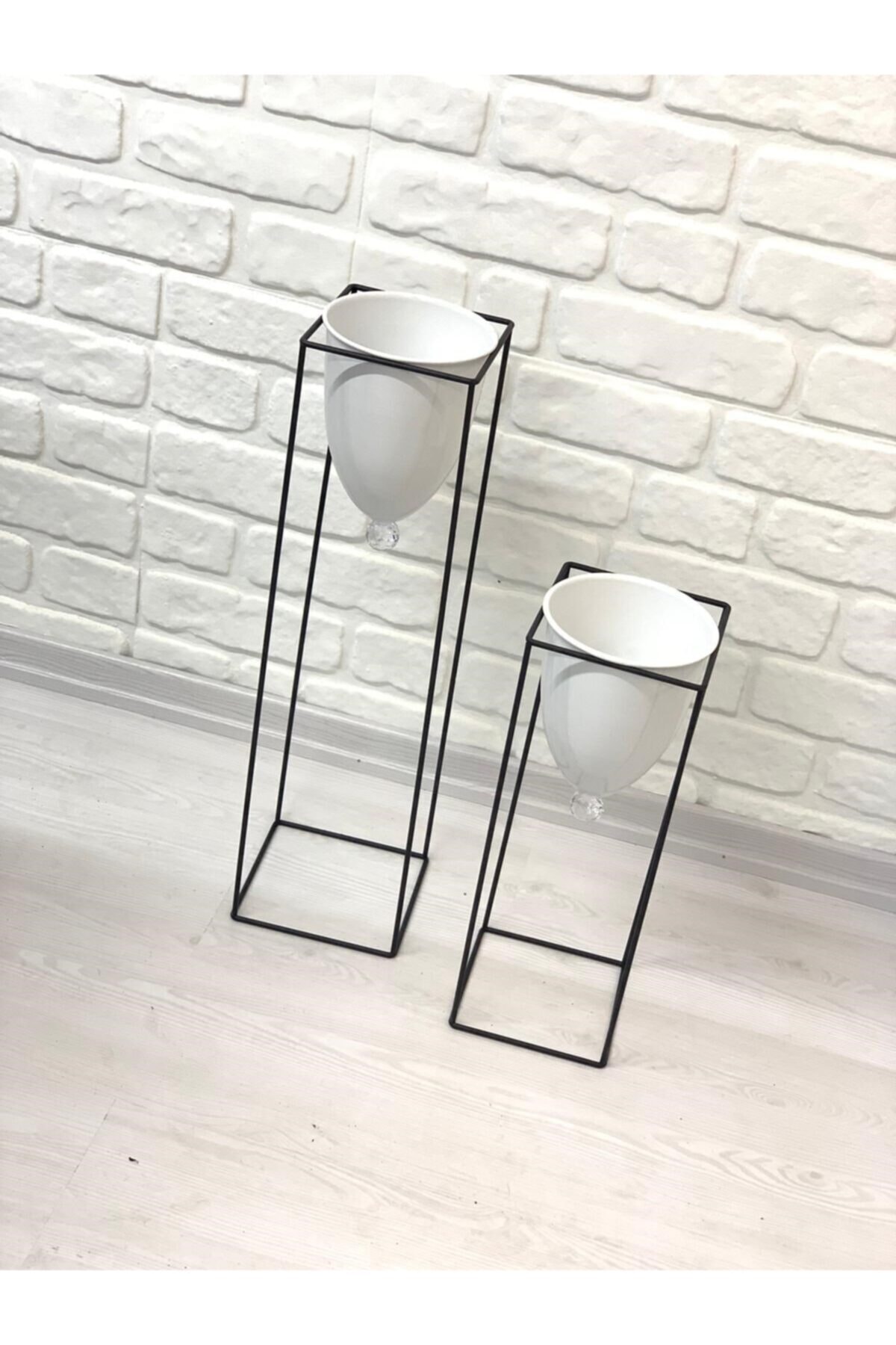 Maceta de Pedestal de Metal para decoración del hogar, 2 piezas: BLACK WHITE
