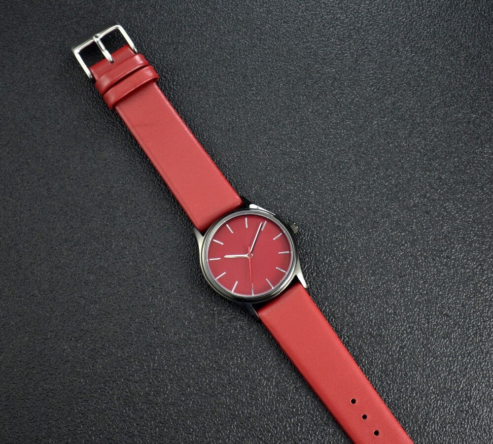 Montre rouge boîtier noir I montre pour femme I hommes montre I dans le monde entier