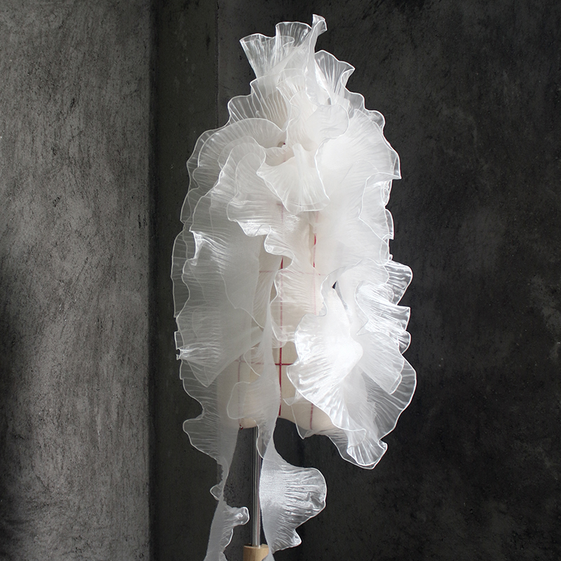 Gennemsigtig kammuslingeblonde hvid / sort klar organza 3d stereo brudekjole kjole trimning overdrevet kammuslingstilbehør  cg081
