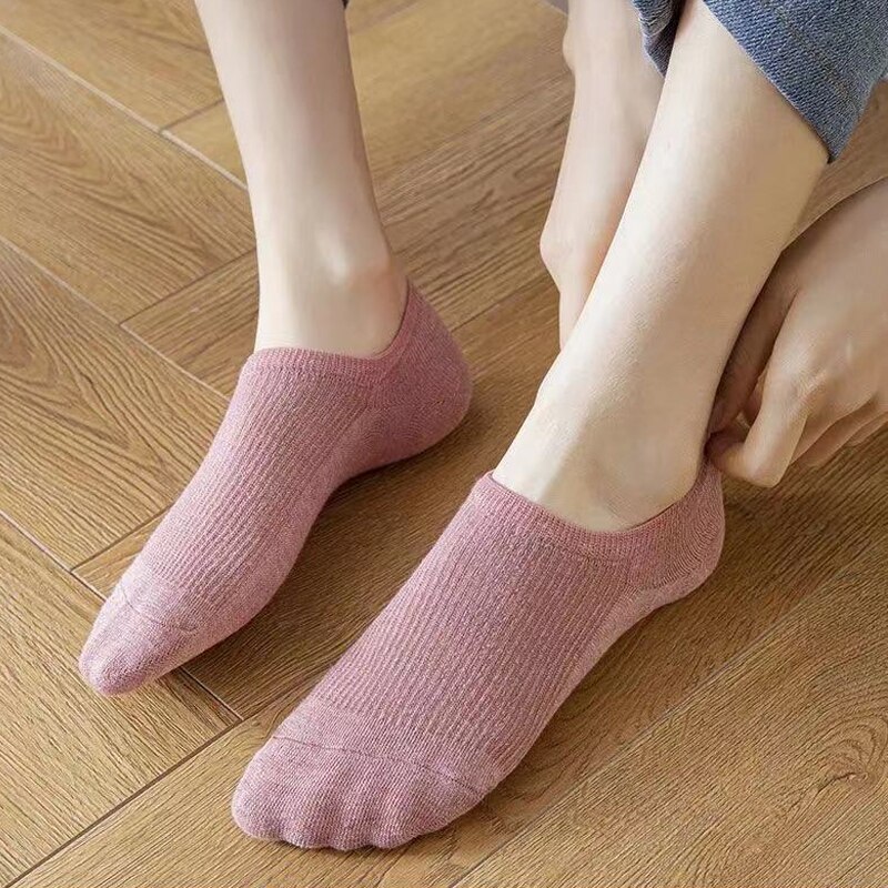 Women's Cotton Invisible Socks Non-Slip Summer Solid Color Breathable Comfortable Short Socks Thin Ankle Boat Socks