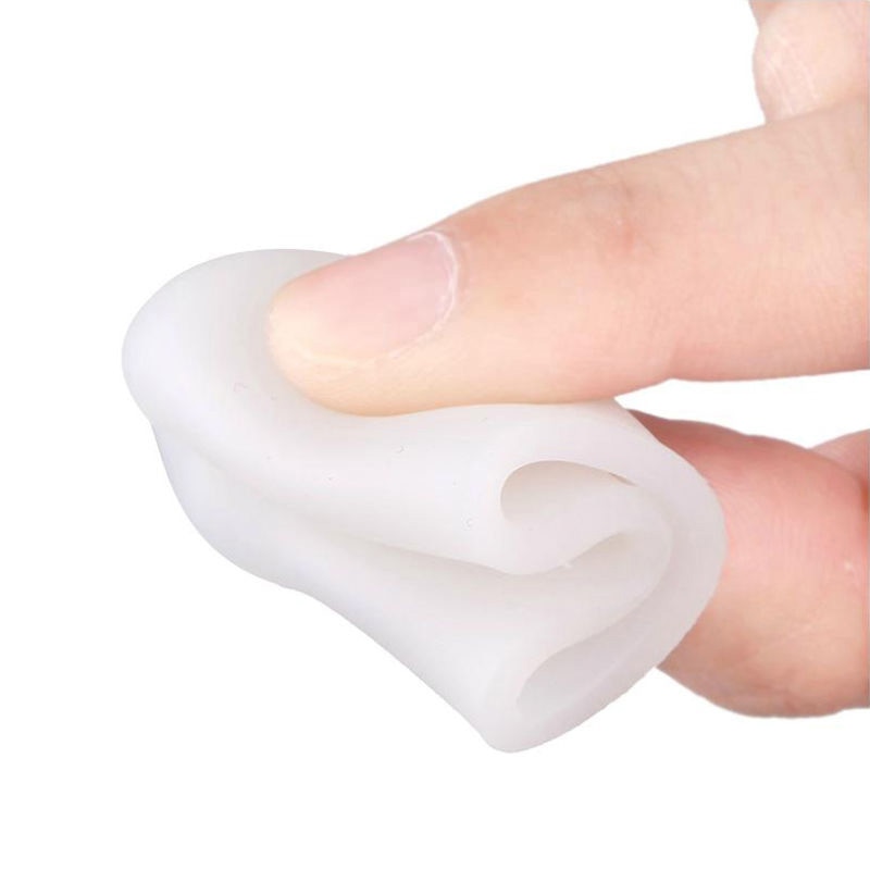 2Pcs/lot Silicone Gel Protective Toe Caps Cushion Protector Big Toe Seperator Straightener Foot Care Tool