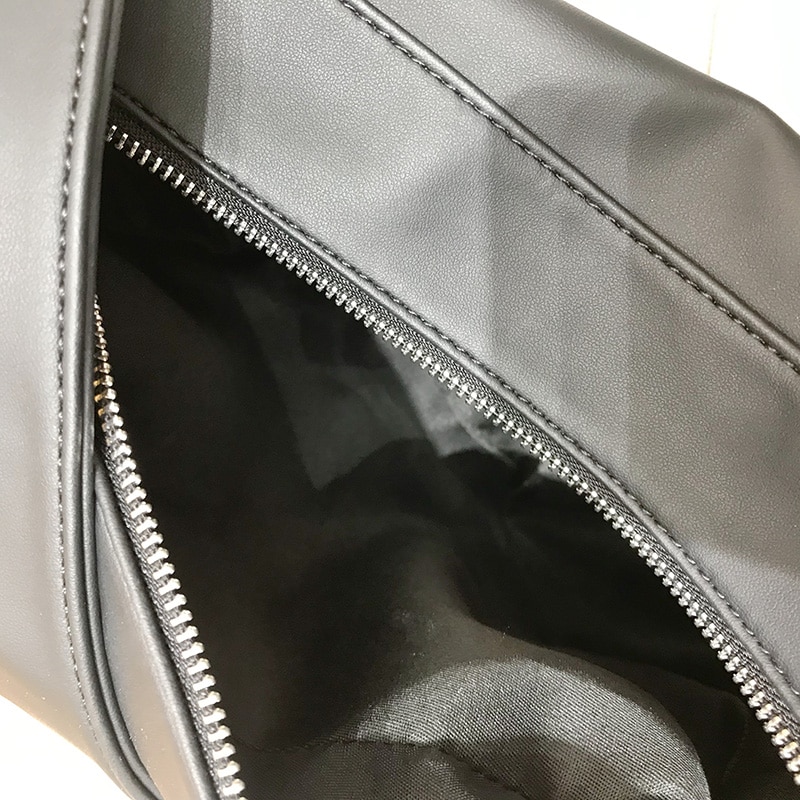 Koreansk bred rem kvinder skuldertaske stor kapacitet blød pu læder håndtaske afslappet crossbody tasker bolsa hobos rejsetaske