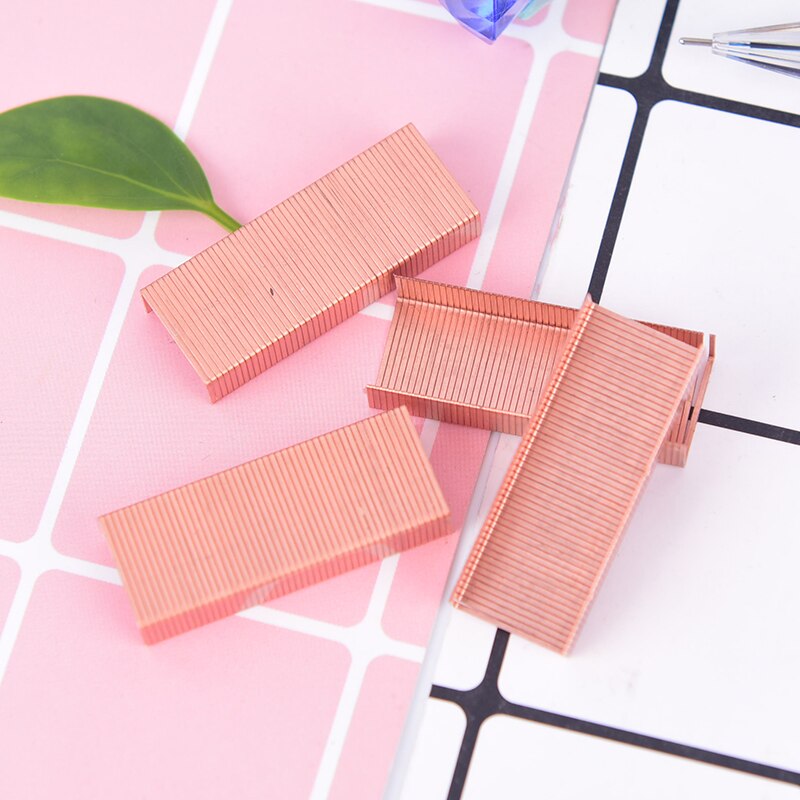 1000 Stks/partij Rose Home School Stationair 24/6 Metalen Nietmachine Voor Nietmachines Office Supply Gold Nietjes