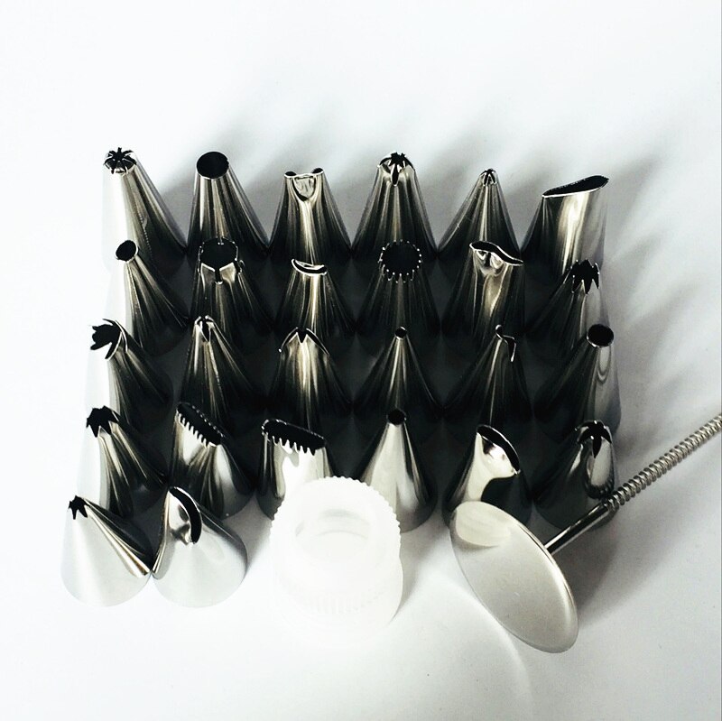 26Pcs Cake Piping Tips Kleine Normale Flower Leaf Cake Nozzles Set + 1 Pc Koppeling + 1 Pc Nagels