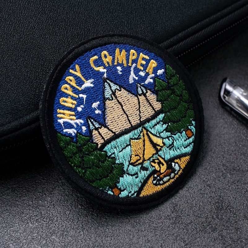 Happy Camper Size:7.7X7.7Cm Doek Patch Geborduurde Applique Naaien Kleding Kleding Accessoires Badges Circulaire