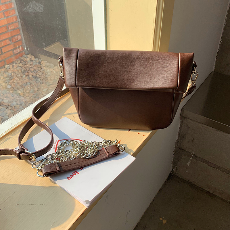 Pli femmes sacs à bandoulière en cuir pu femme bandoulière sacs de messager chaîne sac à bandoulière bolsa féminin 2 bretelles sac à main: Coffee
