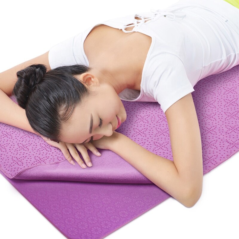 183*63cm mikrofiber yogamåttehåndklæde anti-sved skridsikker pilatesmåtteovertræk silikone pvc-prikker yoga tæppe med bærepose