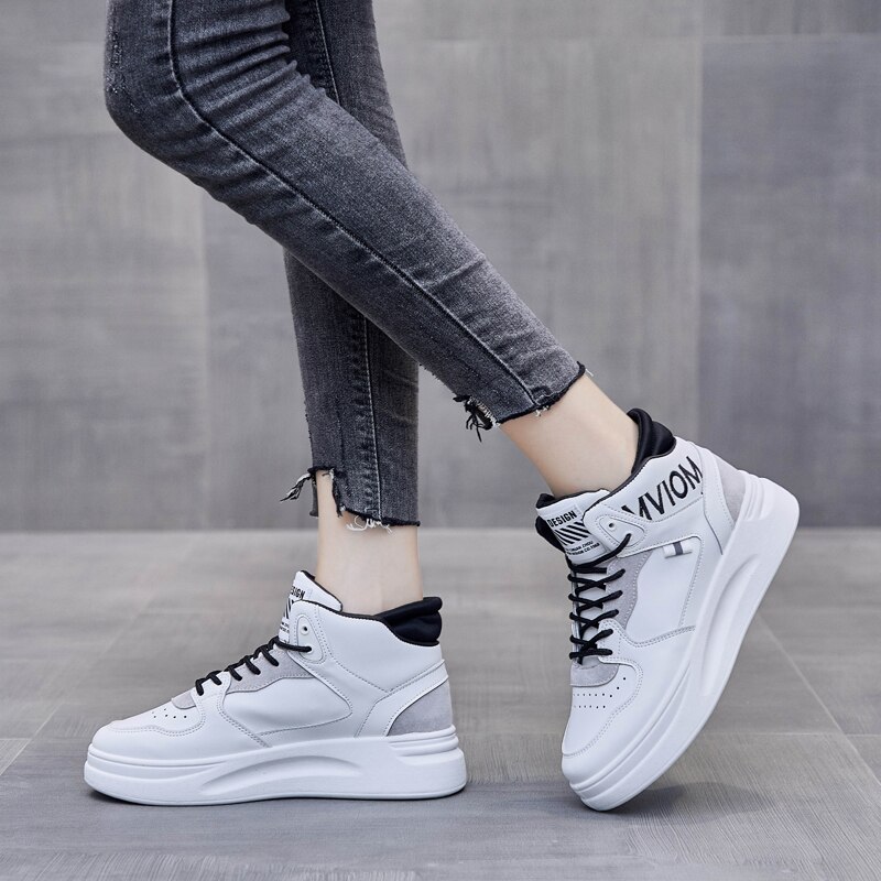 Women High Top Sneakers Woman Skateboarding Shoes Ladies Sports Shoes Breathable Hip Hop Lace Up Walking Street Platform Shoes