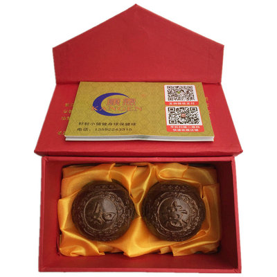 solid walnut fitness ball for elderly hand message balls palm health care hand finger exercise ball: paper box 3