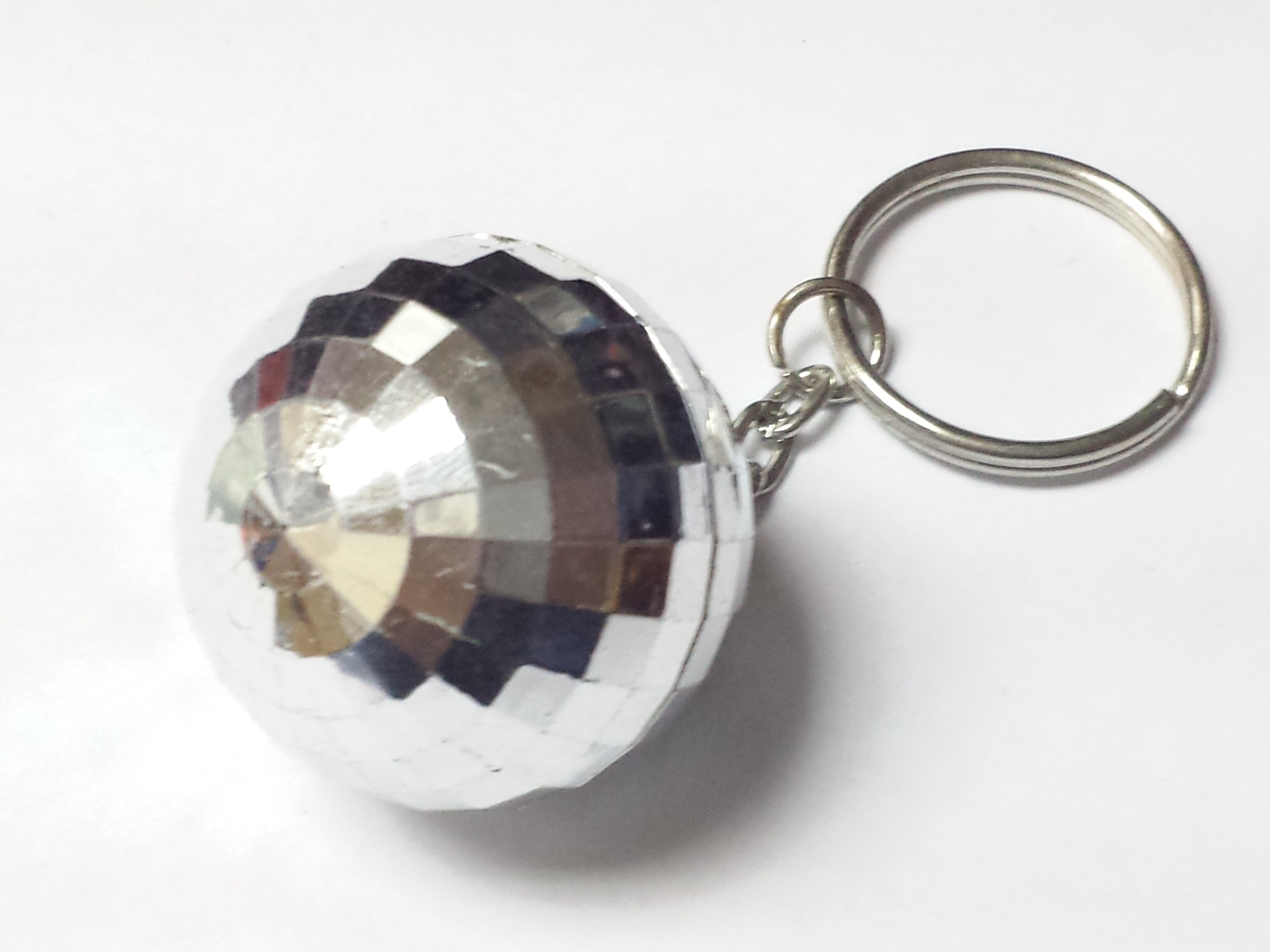 6pcs Plastic silver deco disco Ball 31mm with keychain VINTAGE Charms chain Retro Party Birthday Pinata Game Prize