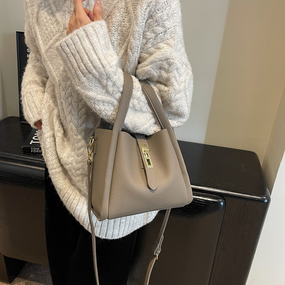 Eimertasche für Damen, Umhängetasche mit Magnetverschluss, PU-Leder, mit Innentasche, Korbtasche, Handtasche für Arbeit, Reisen