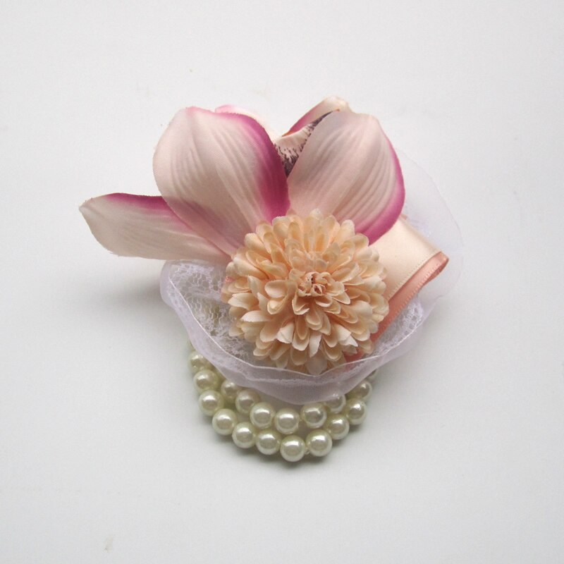 Kyunovia Blume Blume Ich bin Knopfloch Hochzeit Bräutigam Knopfloch Revers Stift Perle Armbinde Prom Ereignis Zubehör Party Handgelenk Korsage FE36: WristFlowerChampagne