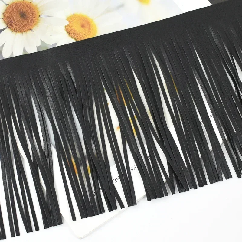 1 metro 10-30cm * 3mm PU cuero borla flecos decoración cinta de encaje DIY bolsos chaqueta falda ropa tela accesorios de costura: L / Negro