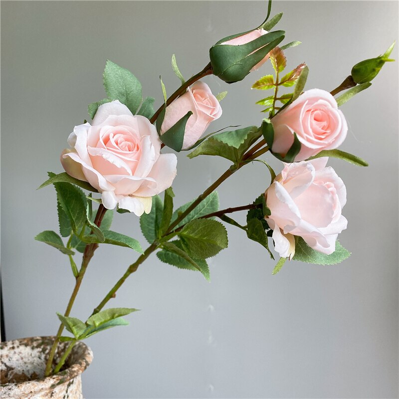 Sarte roser gren silke kunstige blomster hjem bryllup dekoration blomster juledekor rose med blade: Baby lyserød