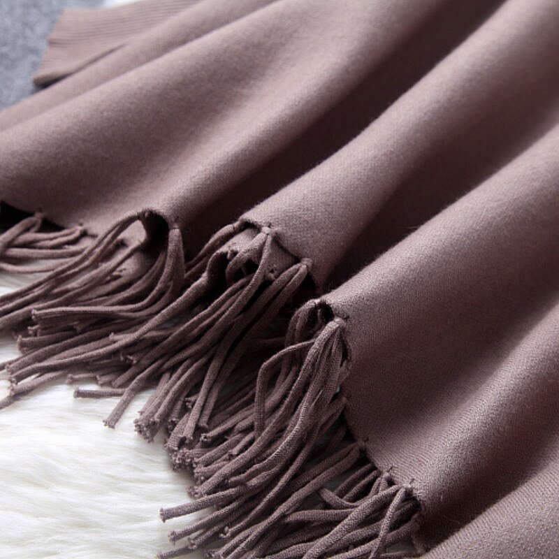 Løs frynset kappe strikkede kvaster kappe poncho sjal batwing ærmer strikket turtleneck jakke pashmina