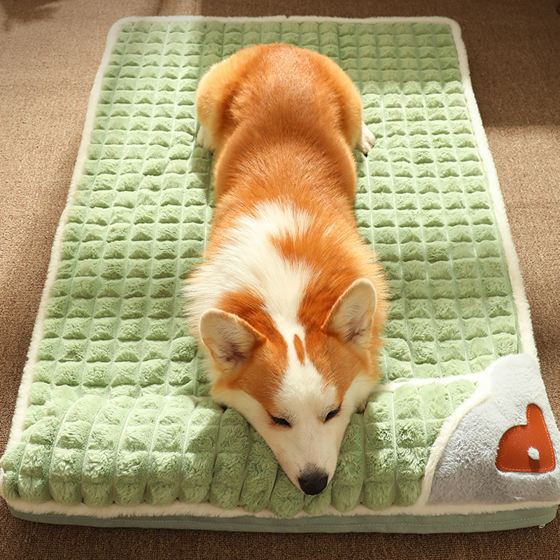 Four Season Dog Mats With Thickened And Warm Pet Beds That Can Be Disassembled and Washed Large Dog Sleeping Bed Blanket