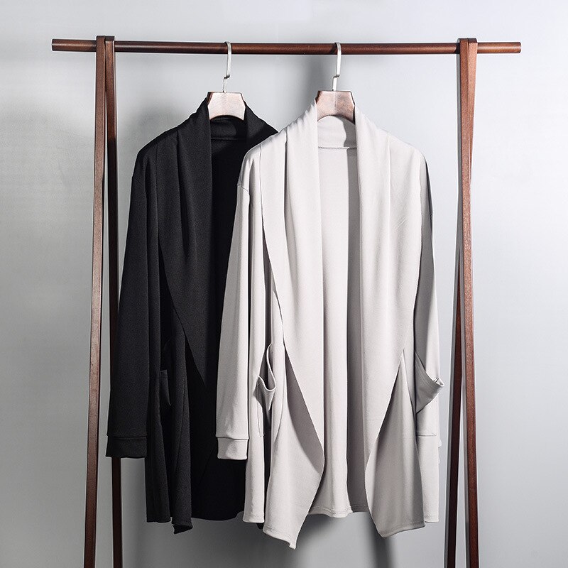 Chaqueta larga informal para hombre, abrigo japonés de Color sólido, rompevientos asimétrico, solapado, cuello chal, Parte delantera abierta, Tops