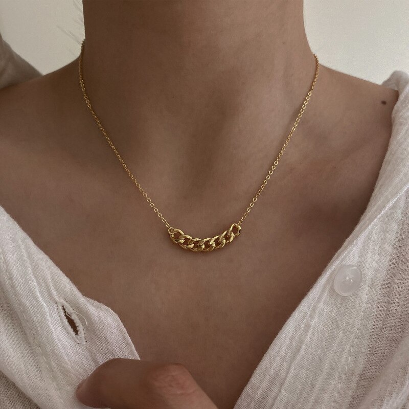 HUANZHI 2020 Nuovi Alla Moda del Metallo Geometrica Irregolare Melanzana girocollo Collana in Oro Argento di colore per Le Donne Delle Ragazze Del Partito Dei Monili: 4 oro