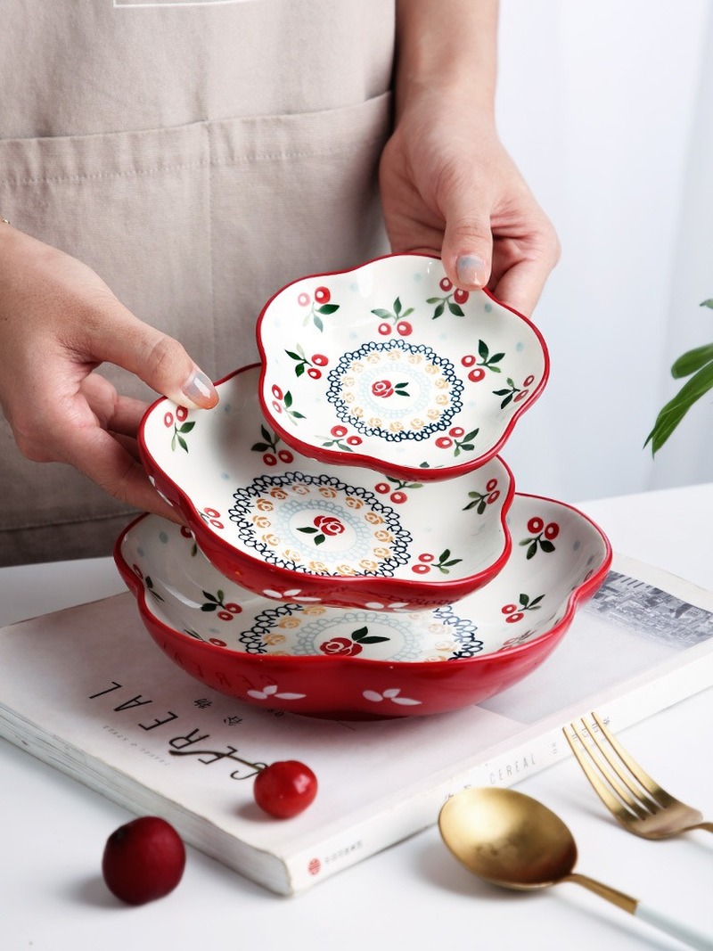 Ceramic dinner plates Hand-Painted Plate Cherry Lace Ceramic Service Plate Household Dish Fruit Salad Dish Snack Flower CakeTray