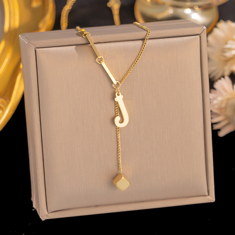 Collar con colgante de acero inoxidable con letra inicial para mujer, cadena de Color dorado a la , collares de clavícula con alfabeto de A-Z, de joyería