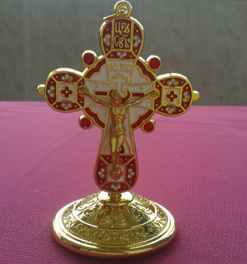 Fine gold-plating Set met diamanten Europese klassieke Jesus cross pictogram auto reizen ornament kruisbeeld craft jesu rood lam van god