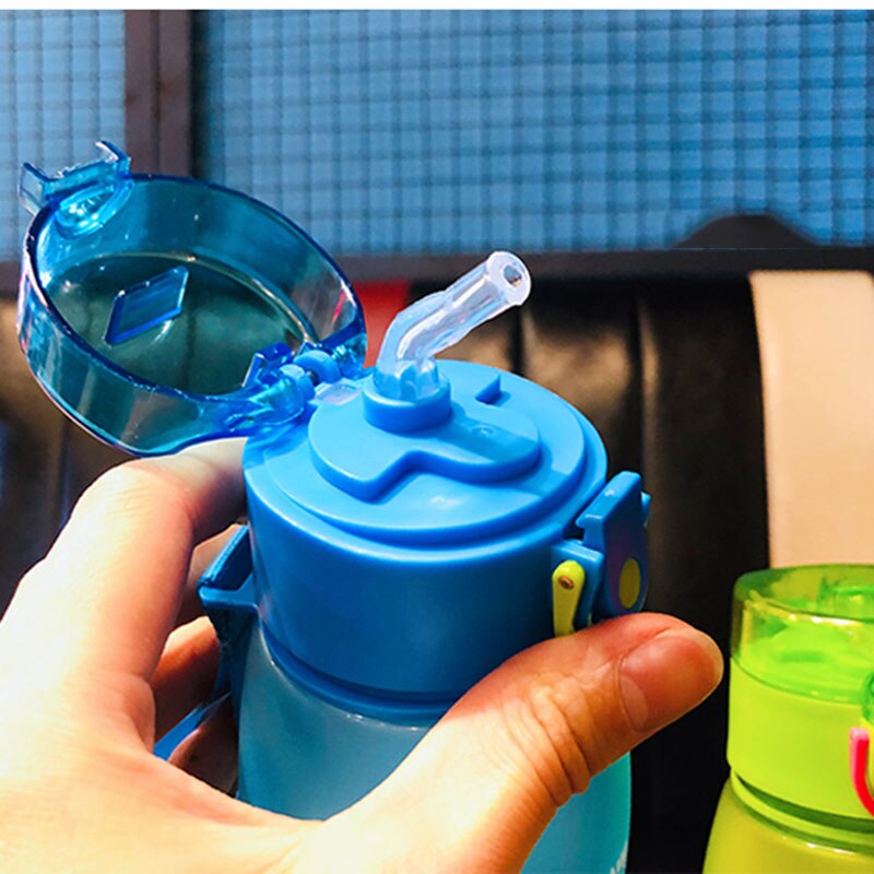 Plast vattenflaska 320ml min flaska flaska bpa fri läckagesäker vattenkokare med rep bärbar skolvattenflaska för barn dryckesartiklar