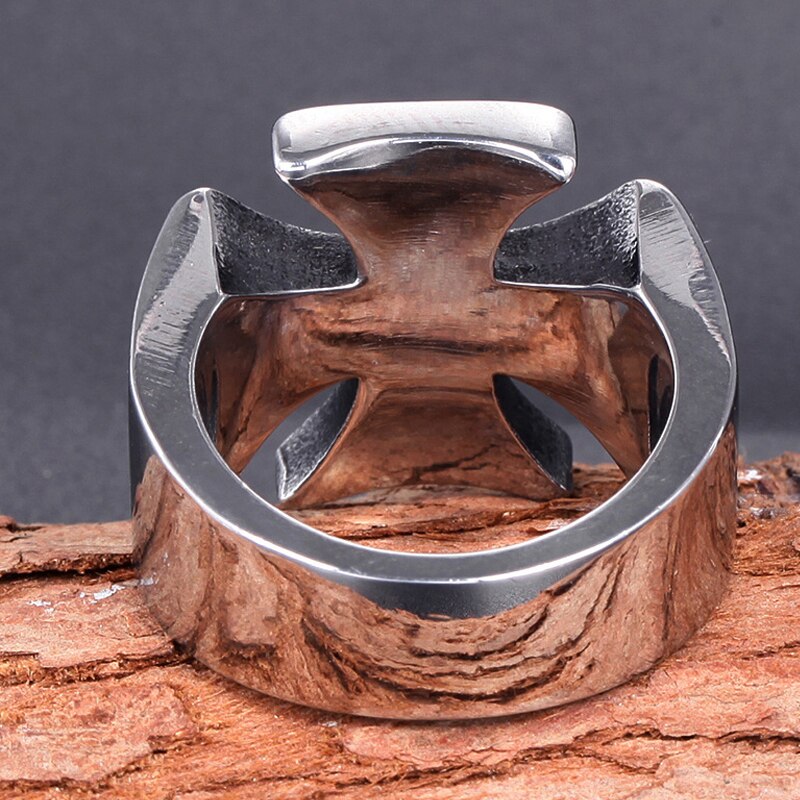 Classic 316L Stainless Steel Iron Cross Ring Mens Black Oil Painting Gothic Punk Motor Biker Ring Male Heavy Metal Ring Jewelry