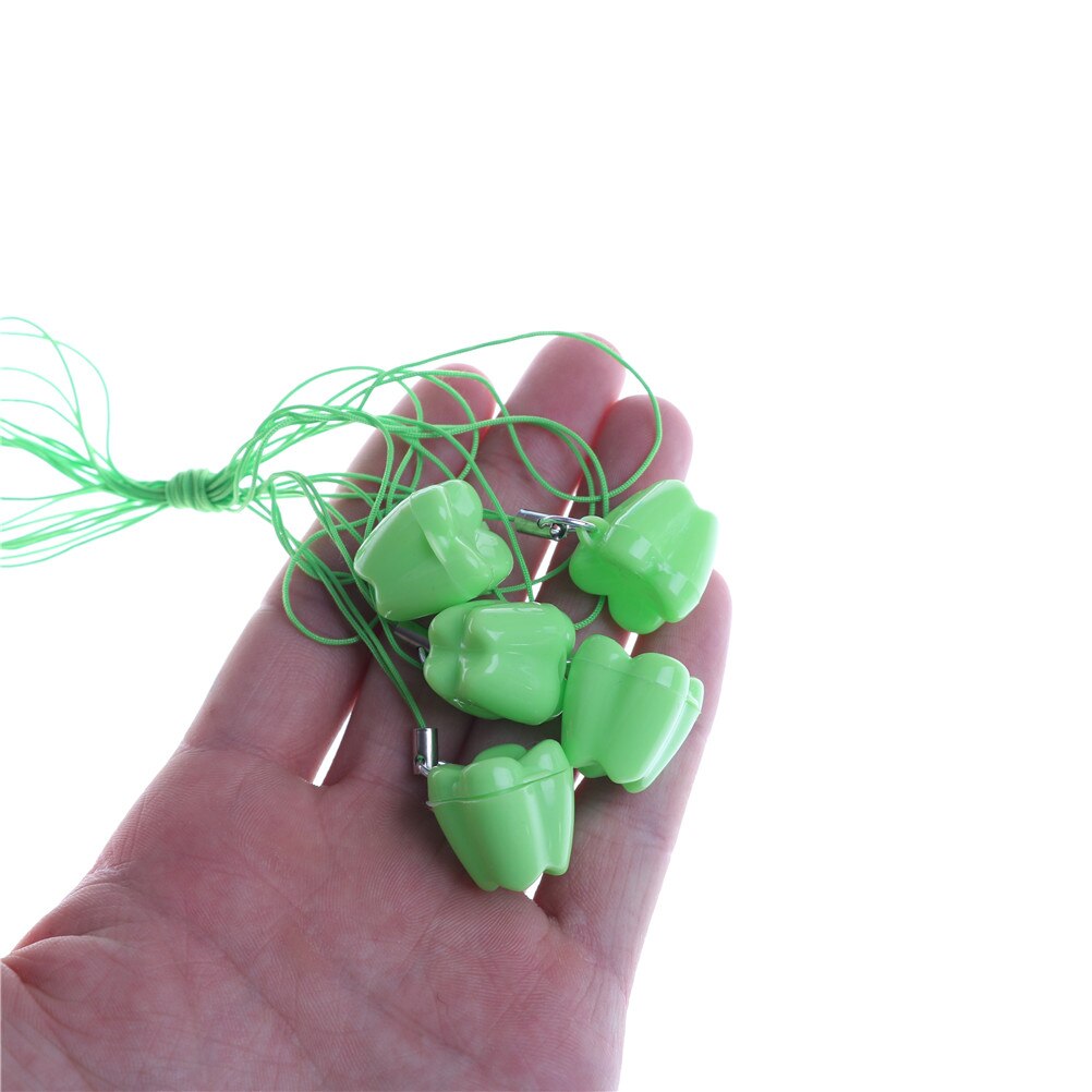 10 Stuks Mini Plastic Baby Tanden Case Melk Tanden Doos Bladverliezende Bloemvorm Holer Gelukkig