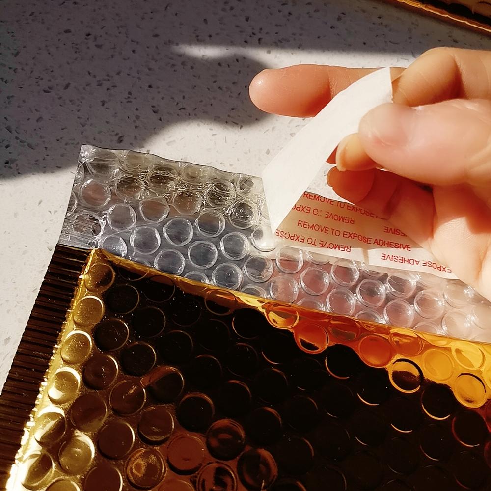 50PCS/Pack Gold Color Packaging Bubble Mailer Gold Foil Plastic Padded Envelope Bag Mailing Envelope Bag