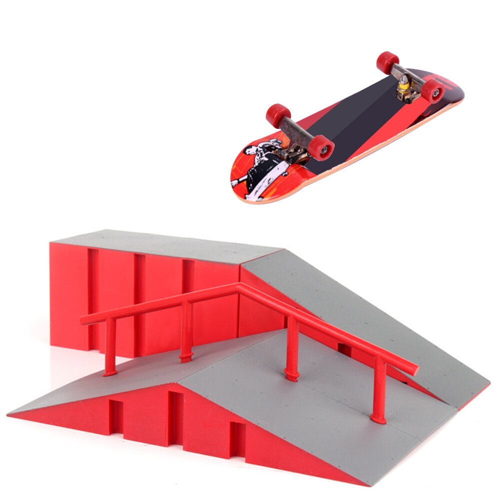 Finger Skateboard Park Set - DIY Training Ramp - Indoor Extreme Sports Toy - Plastic: D
