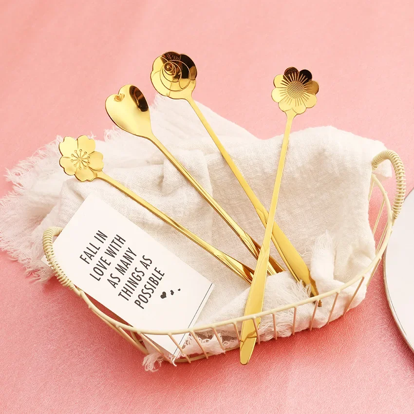 Cucharas largas de acero inoxidable para postre, cuchara de flores de 4 piezas, mango largo dorado, cuchara mezcladora para café y pastel, accesorios de cocina