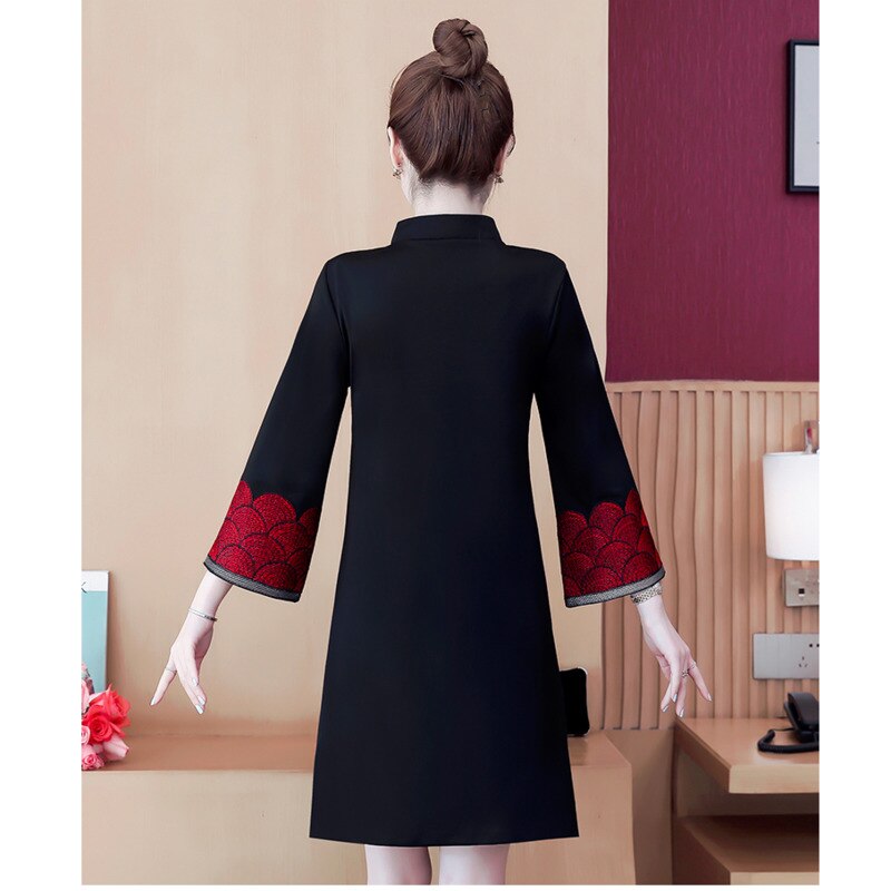 Qipao negro y rojo bordado para mujer, vestido chino Vintage de estilo étnico, Cheongsam moderno, novedad de otoño, 2022