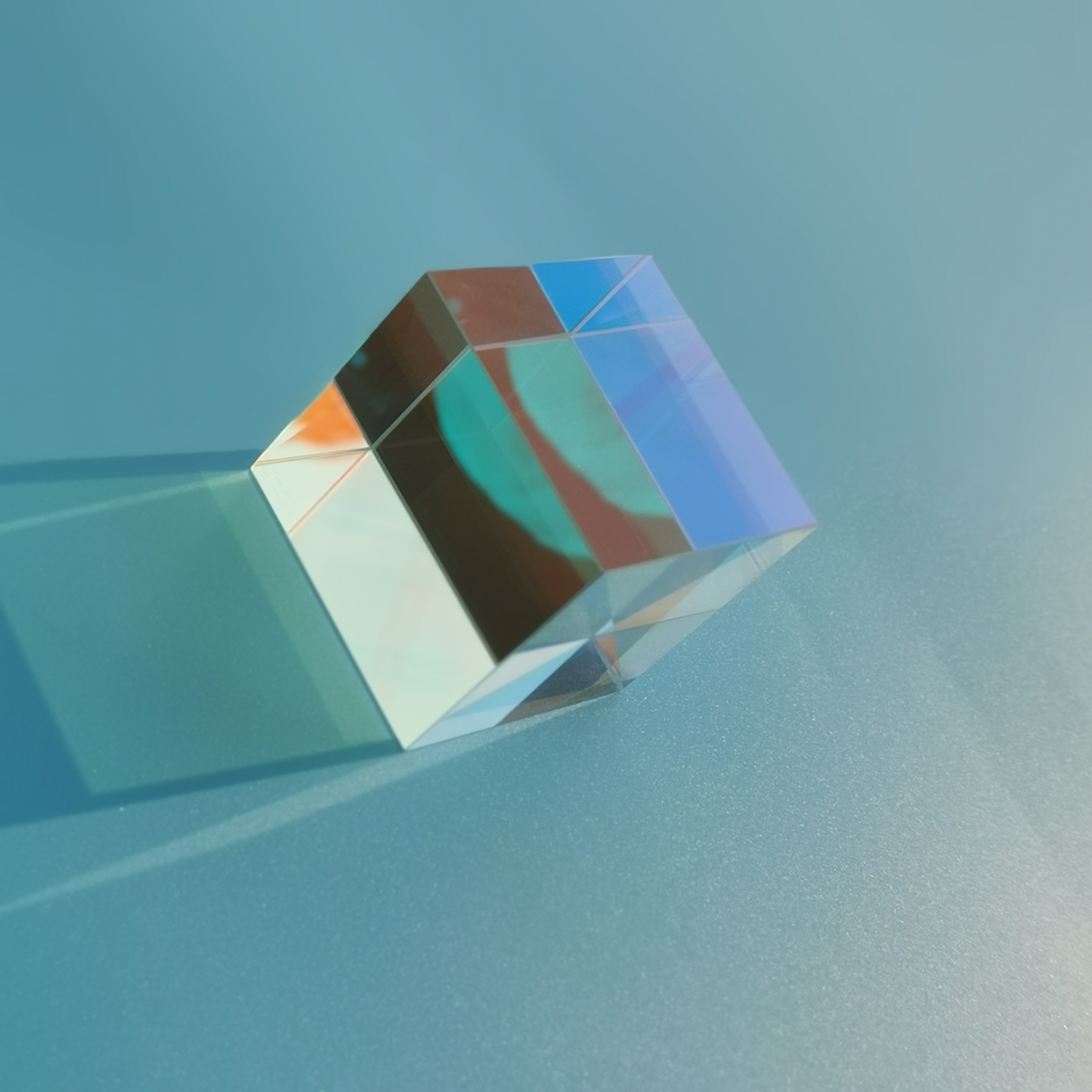 Optical Color Prism18mm Rainbow Glass X-Cube 6-sided bright Light Cube Square Prisms Photography Filters Home Decoration