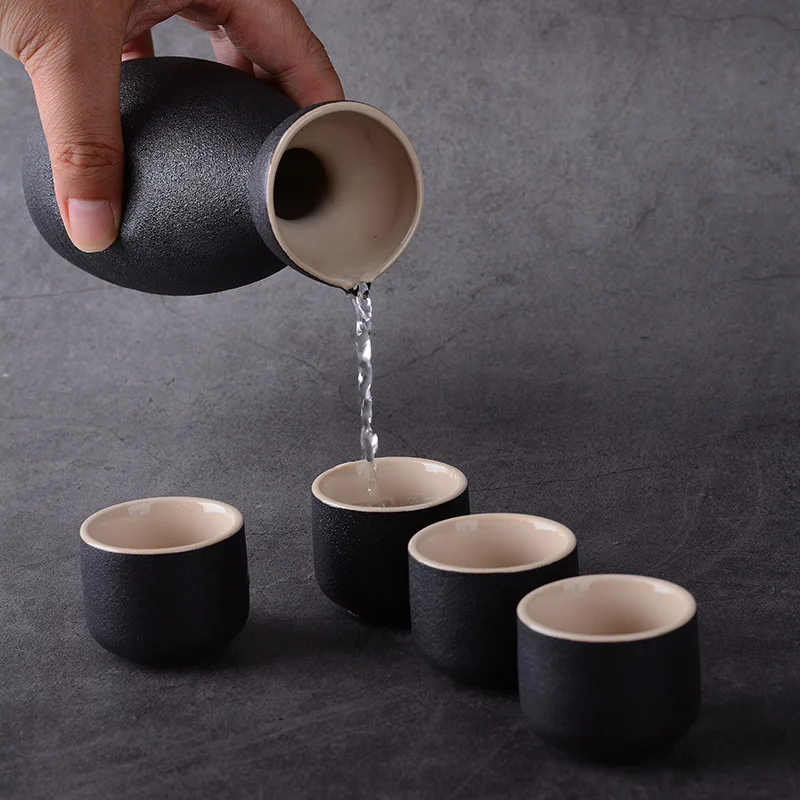 Bestselgende japansk keramisk sake-koppsett svart steintøy vinflaske vinflaskekopp 7 stk/sett