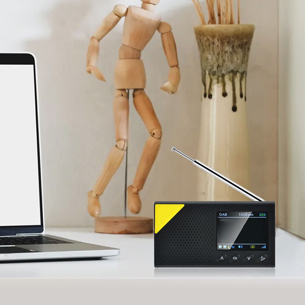 2.4-Inch LCD Time Clock Portable Bluetooth Digital Radio DAB/DAB+ And FM Receiver Rechargeable Lightweight Home Desktop Radio